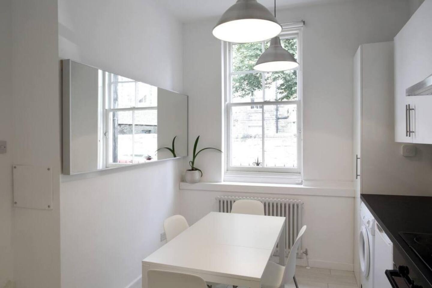 Beautiful Scandi-Inspired One Bed In Stockbridge Edinburgh Ngoại thất bức ảnh